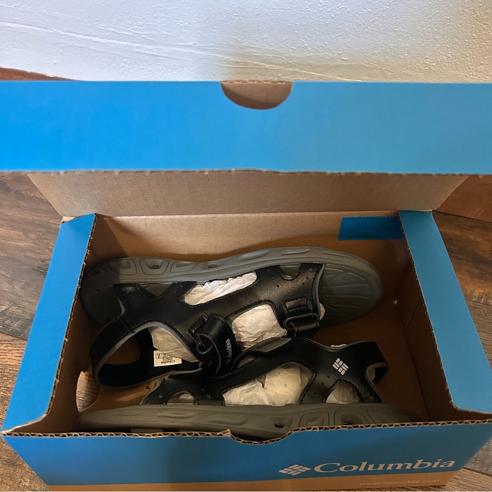 Columbia Kids' Black Sandals youth size 3 new